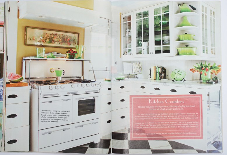 Cottage-Kitchen-by-Melissa-Bolinger-the-Room-Stylist-photo-by-Bret-Gum