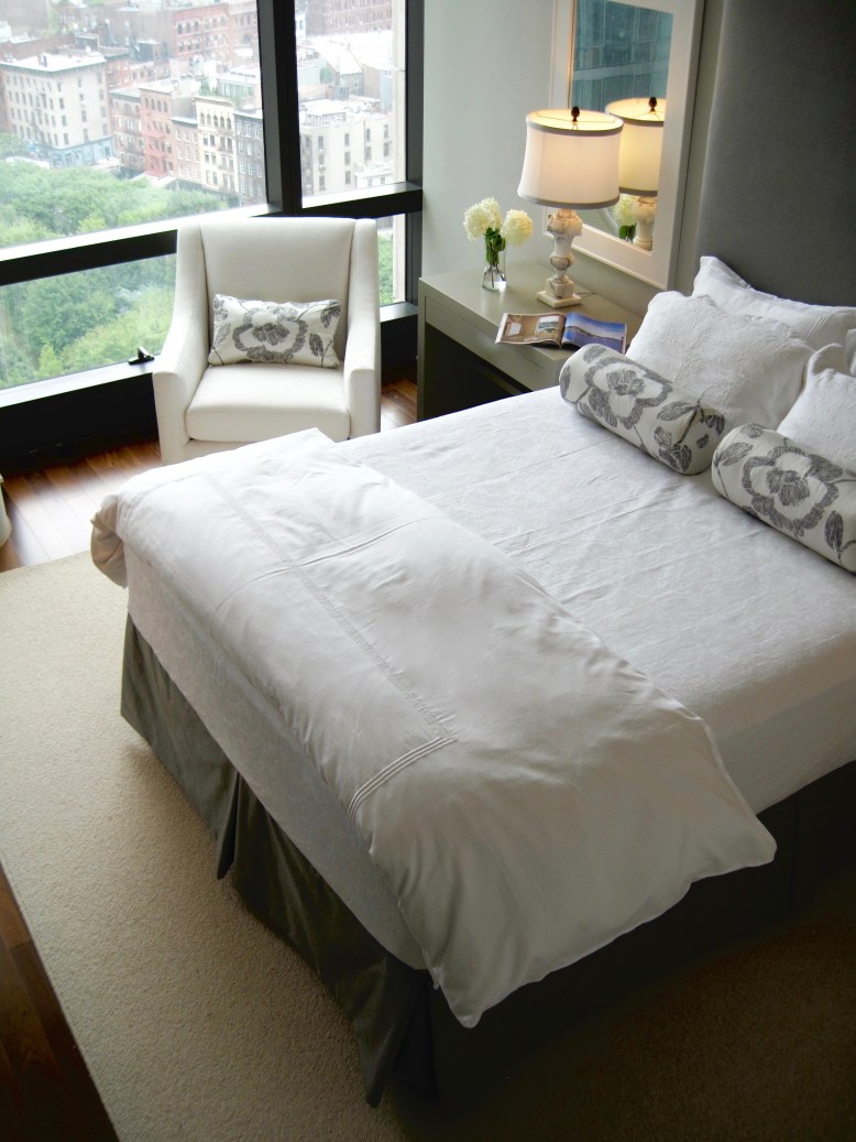 NYC-Guestroom-with-a-view